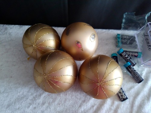 Weihnachts-Christbaumkugeln/go
