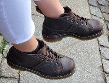 Dr. Martens Church Schuhe