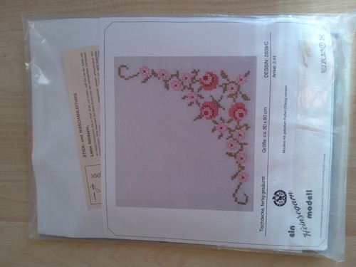 Stickpackung mitteldecke - stickpackung,