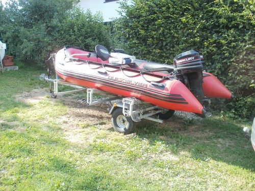 Motor boot mit - motor, trailer