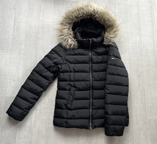 Tommy Hilfiger Daunenjacke schwarz (L) mit abnehmbarer Kapuze.