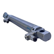 Festo Pneumatikzylinder