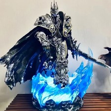 WOW Arthas Menethil Statue
