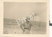 Foto WK II Wehrmacht Soldat Sperrzone Tropenuniform Süditalien 1944 L1.89