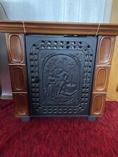 Öl, Ofen mit Kacheln und Schmiede Eisen