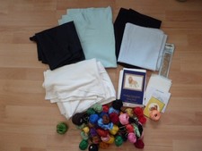 verschiedene Stoffe und Garne