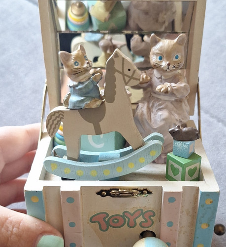 Enesco spieluhr toy land - enesco,