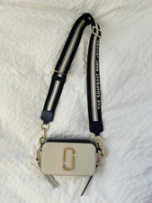 WIE NEU Marc Jacobs the snapshot Tasche in beige/schwarz aus Leder + Riemen