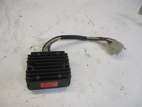Spannungsregler suzuki gsx - spannungsregler,