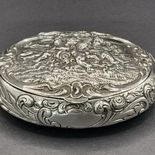 Antike Scharnierdeckeldose