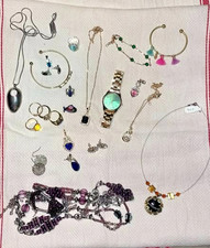 Sammlung eleganten Schmucks aus dem Nachlass