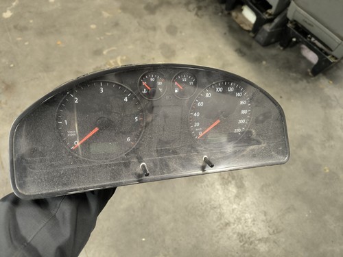 Tacho kombiinstrument - t5,