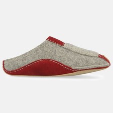 HAFLINGER Pocahontas Pantoffeln aus gewalkter Wolle mit Gummisohle