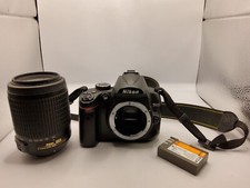 Nikon D5000 mit Objektiv