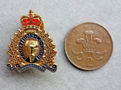 Canadian rcmp royal - canadian,