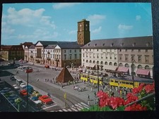 AK Karlsruhe Marktplatz Rathaus Straßenbahn Autos Alte Ansichtskarte gelaufen