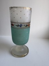 altes Glas mit Emailmalerei