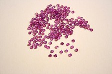 edelsteine24 1x echter unbehandelter Rubin Edelstein rund fac. 2,1-2,2mm! R-25