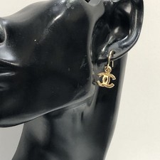 CHANEL Swing kleine Ohrringe