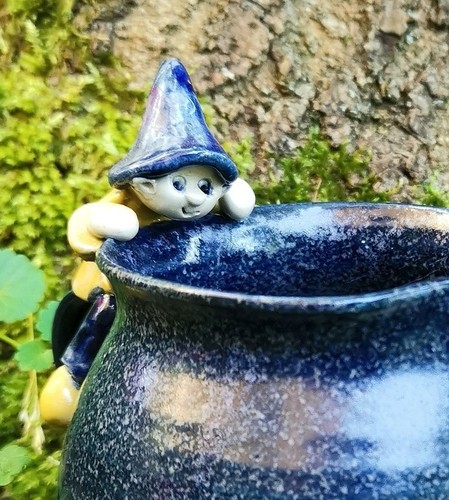 Krug kännchen mit wichtel - /kännchen,