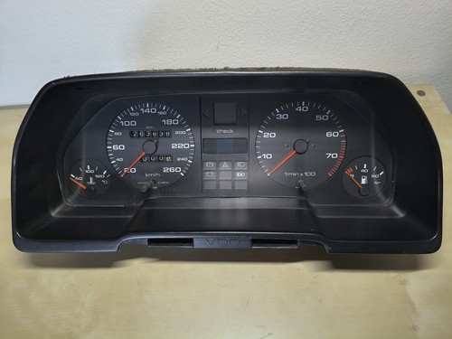 Audi 200 typ tacho - c3, 44