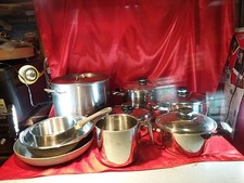 9 x Alte Töpfe Pfannen Metall Set (5589)