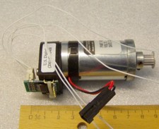 GLOBE MOTORS SERVOMOTOR 405A336 24 VOLT DC mit Digital Encoder