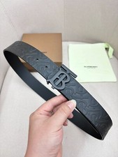 Burberry Karo und Leder Wende