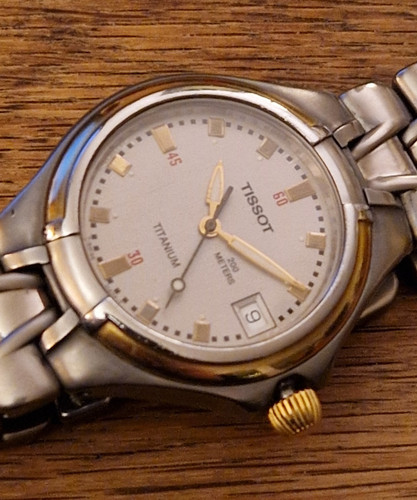 Tissot t660 titanium quartz - t660,