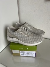 Waldläufer Clarastrick Bufa