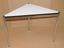 USM Haller Dreieckstisch