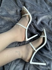 Zara Mules Ledersandale Weiß