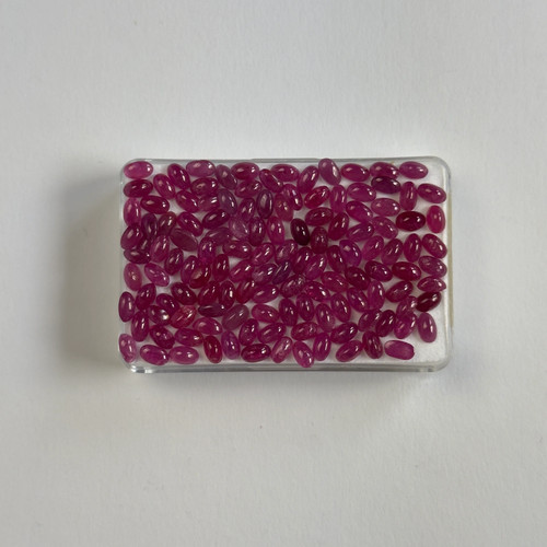 Granat red rubin oval cabochon - granat,