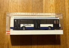 Top: Busch 47203 Renault