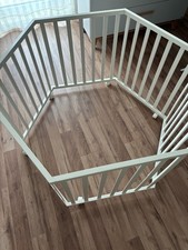 Laufstall 6-eckig mit Rollen