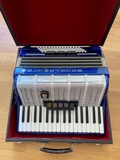 AKKORDEON "WELTMEISTER“ SCHIFFERKLAVIER  3 Chörig 5 Reg. 80 Bässe 34-80-III-5-3