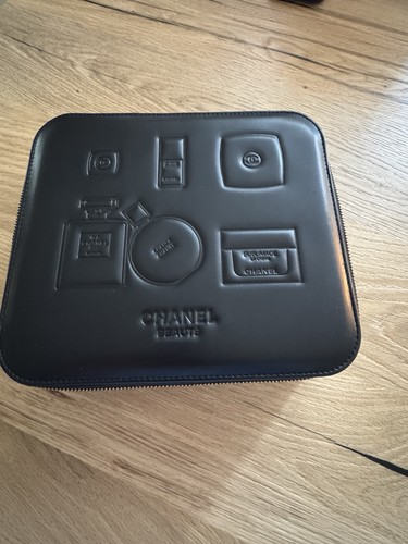 Chanel collection box - chanel,