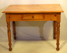 Sehr schöner Weichholz-Tisch, Gründerzeit, um 1880/1890...