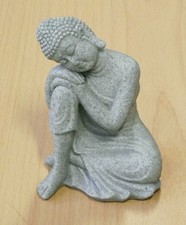 Weibliche Buddha Figur "Grüne Tara" aus grünem Stein 10 cm hoch