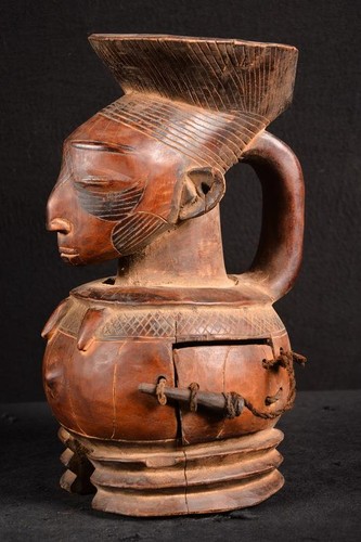 Afrikanische alte mangbetu - afrikanische,