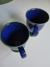 2 Denby METZ TEETASSEN/KAFFEETASSEN blau/grün. NEUWERTIG UNBENUTZT 