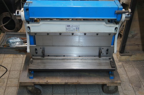 Blechbearbeitungsmaschine hbm - blechbearbeitungsmaschine,