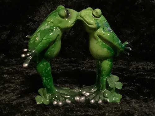 Formano froschpaar kuss - formano,
