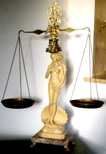 Prächtige antike waage - prächtige,