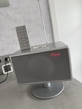 Soundsystem Geneva Model S mit Tischständer in Silber