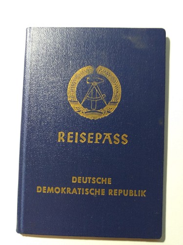 Dokument ddr east germany - -,