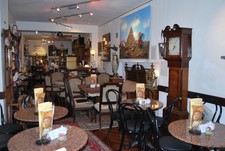 Caféhaus-Einrichtung, inkl. Kaffee-Maschine (Siebträger mit 2 Auslässen) etc., 