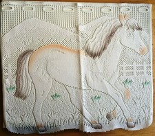 Süße Gardine /Kindergardine mit Pferd  ca. Höhe ca. 49 cm / Breite ca. 57 cm 