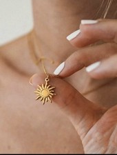 Vergoldete Sonnenkette Aus Edelstahl, Wasserfest