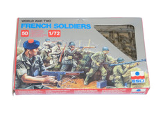 World War Two FRENCH SOLDIERS  Plastik 1/72 Made in Italy ESCI Neu in OVP